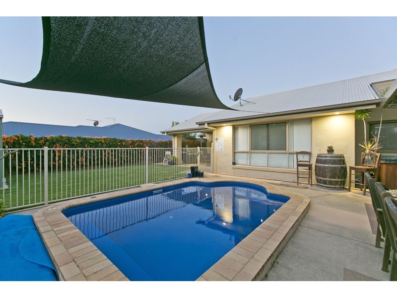 42 Tudar Place, Thornlands QLD 4164