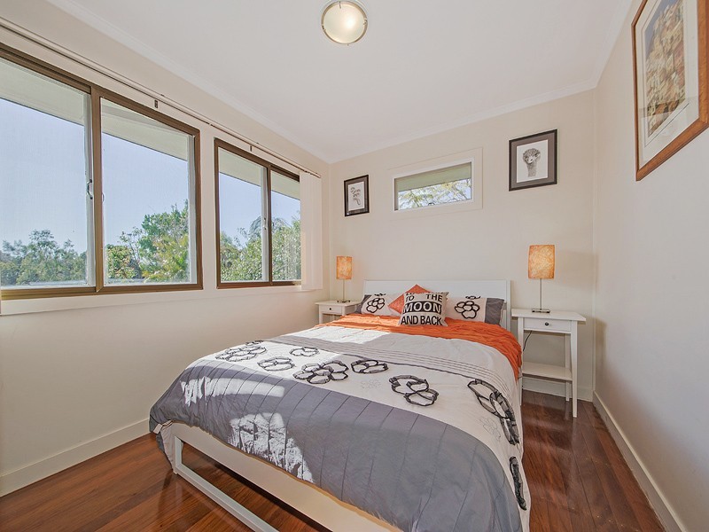 39-41 Thomas Street, Birkdale QLD 4159