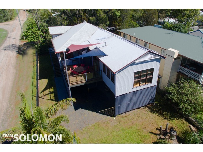 1 Kingfisher St, Coochiemudlo Island QLD 4184