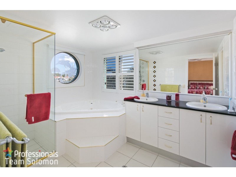 12 -14 Esperance Court, Cleveland QLD 4163