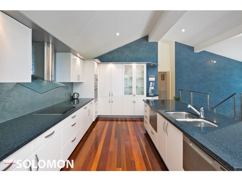 10 White Street, Victoria Point QLD 4165