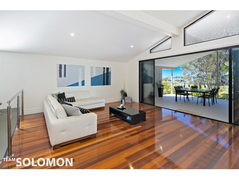 10 White Street, Victoria Point QLD 4165
