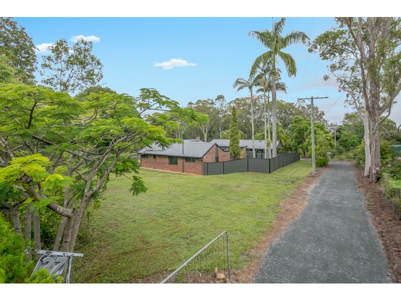 37 Woodlands Drive, Thornlands QLD 4164