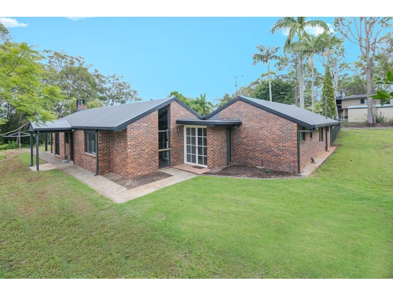 37 Woodlands Drive, Thornlands QLD 4164