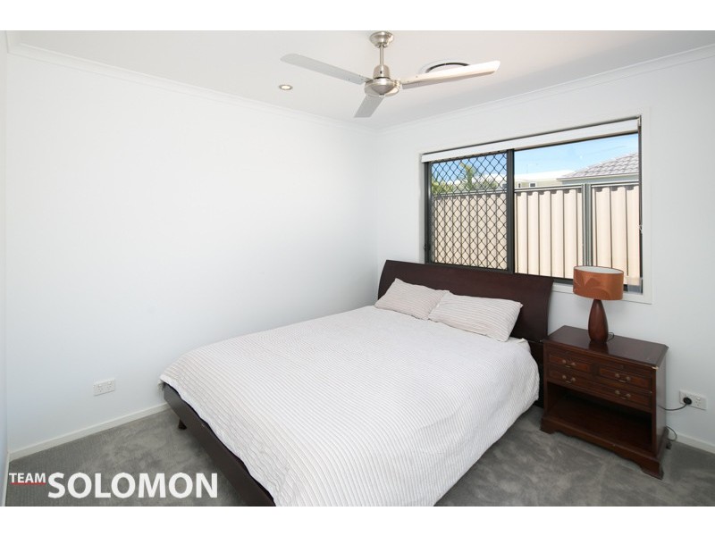 4 Hoskins Drive, Wellington Point QLD 4160
