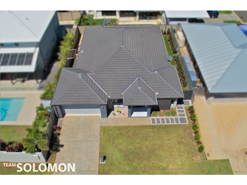 4 Hoskins Drive, Wellington Point QLD 4160