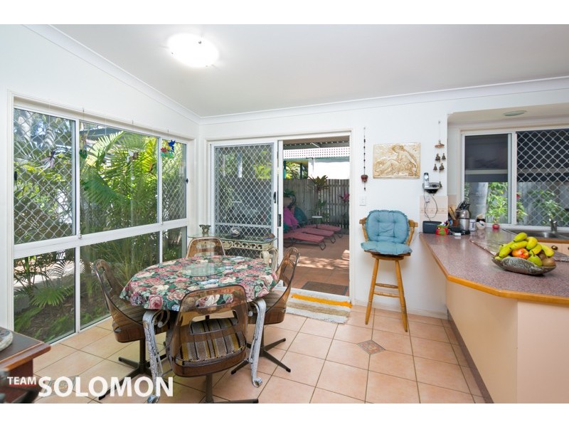 14 Shirley Street, Coochiemudlo Island QLD 4184