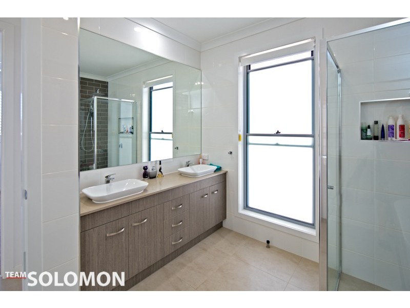61 Waterville Drive, Thornlands QLD 4164
