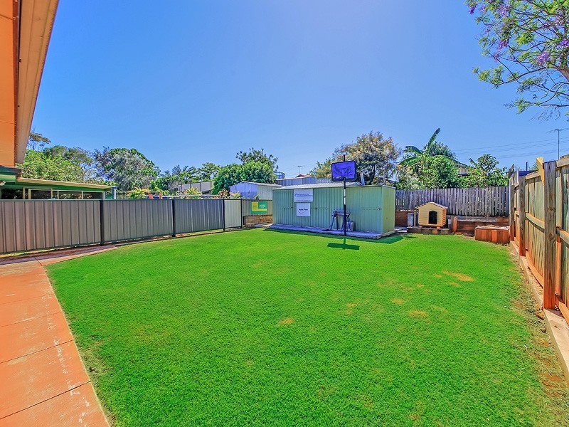 140 Cane Street, Redland Bay QLD 4165