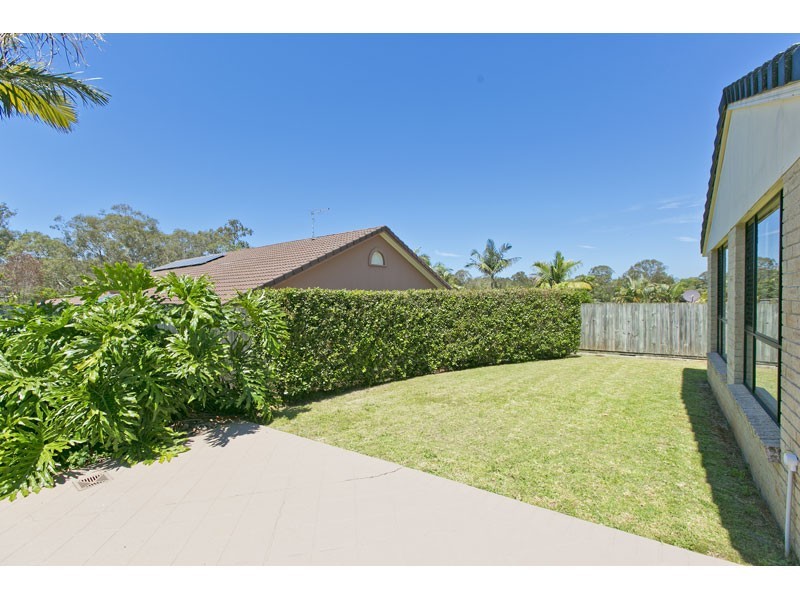 14 Manor Drive, Wellington Point QLD 4160