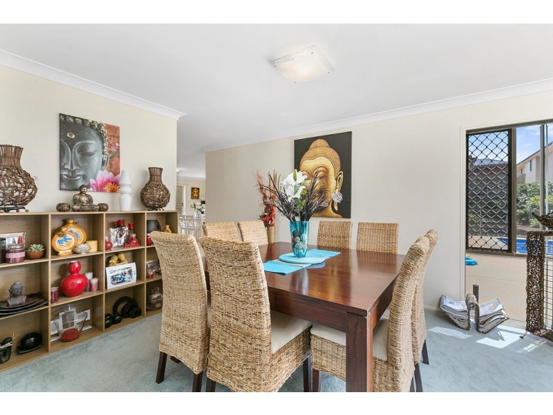 4 Brampton Close, Redland Bay QLD 4165