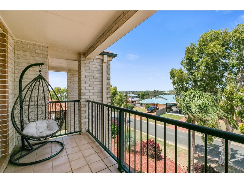 4 Brampton Close, Redland Bay QLD 4165