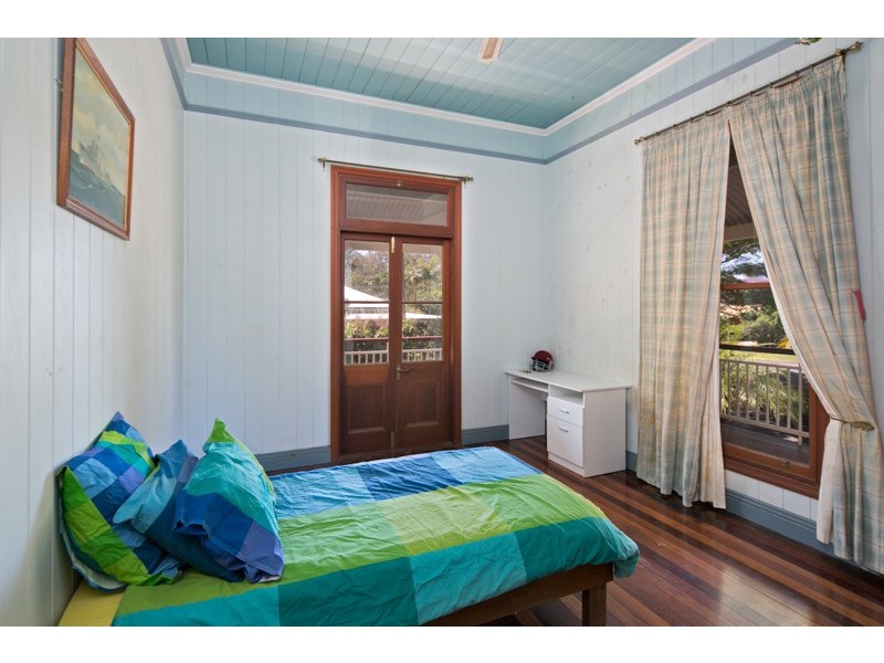 26-28 Thorn Street, Ormiston QLD 4160