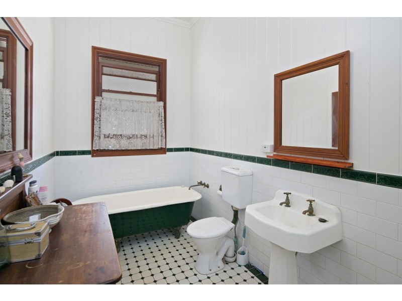 26-28 Thorn Street, Ormiston QLD 4160