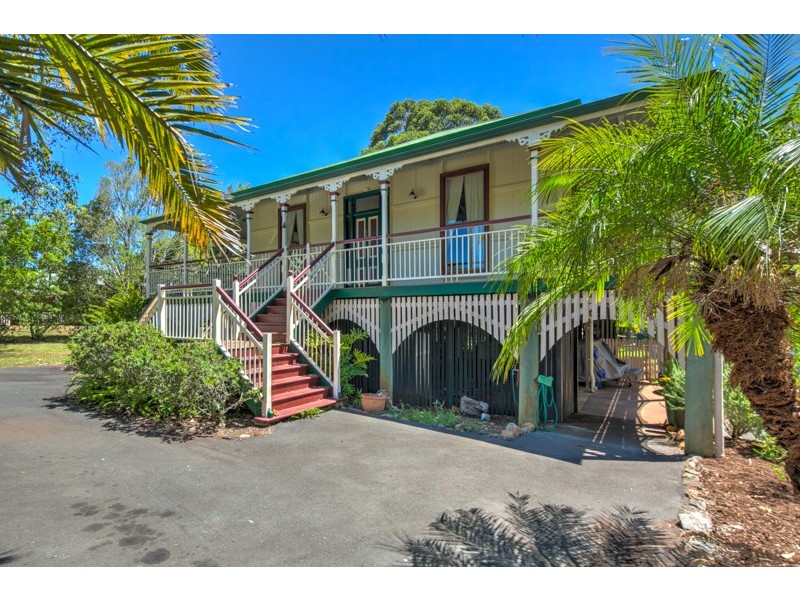 26-28 Thorn Street, Ormiston QLD 4160