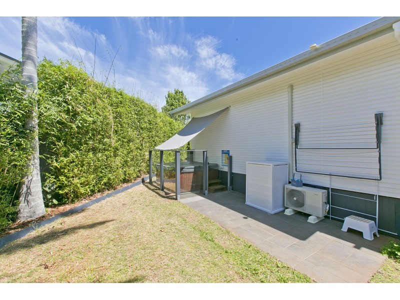 43 Beachcrest Road, Wellington Point QLD 4160