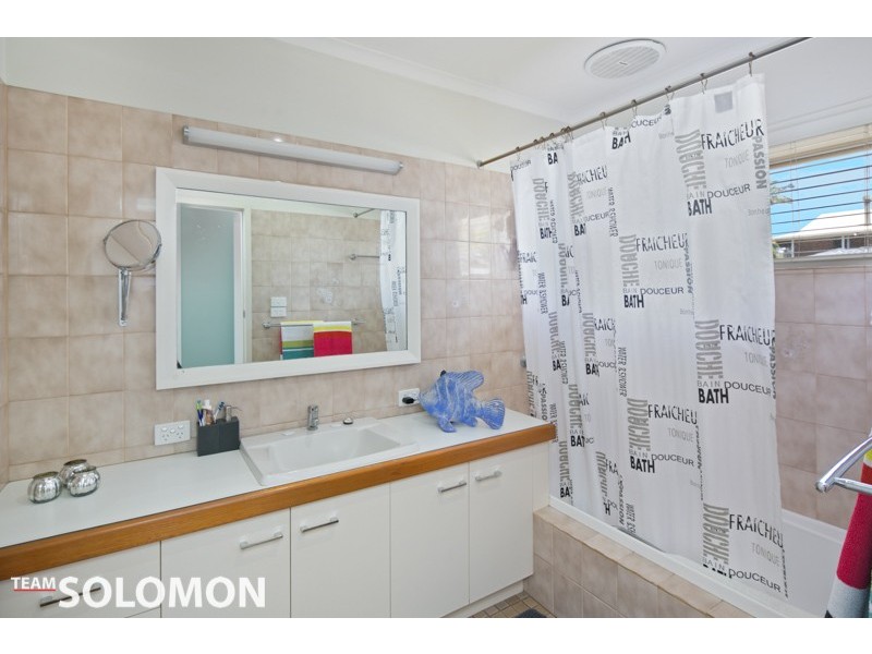 21 Boronia Street, Redland Bay QLD 4165