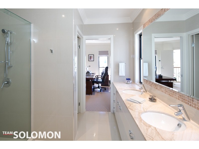 37 Marina Parade, Jacobs Well QLD 4208