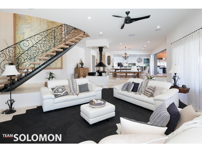 48 Seacrest Court, Raby Bay QLD 4163