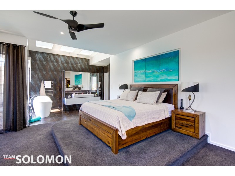 48 Seacrest Court, Raby Bay QLD 4163