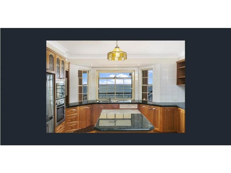 21 Como Street, Ormiston QLD 4160