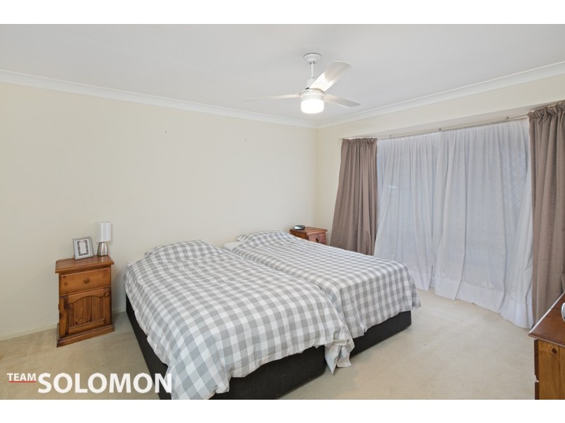 11 Spinnaker Circuit, Redland Bay QLD 4165