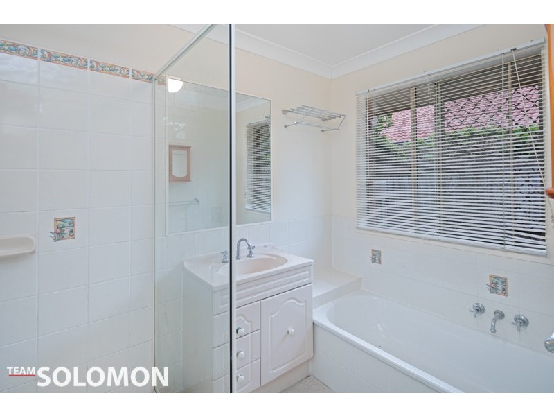 11 Spinnaker Circuit, Redland Bay QLD 4165