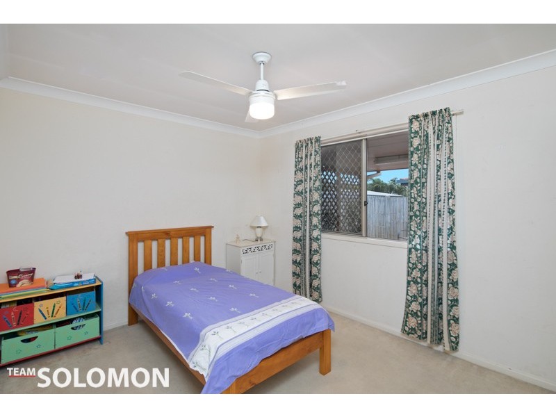 11 Spinnaker Circuit, Redland Bay QLD 4165