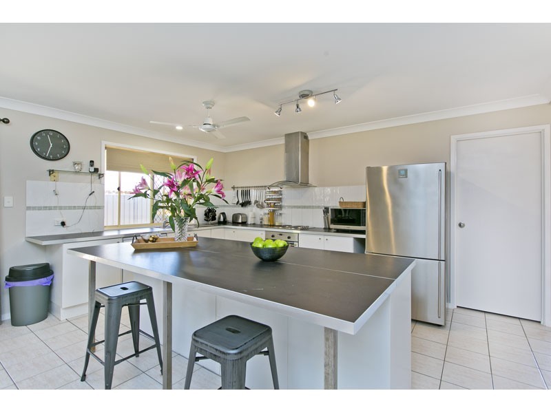 6 Burgundy Crs, Thornlands QLD 4164