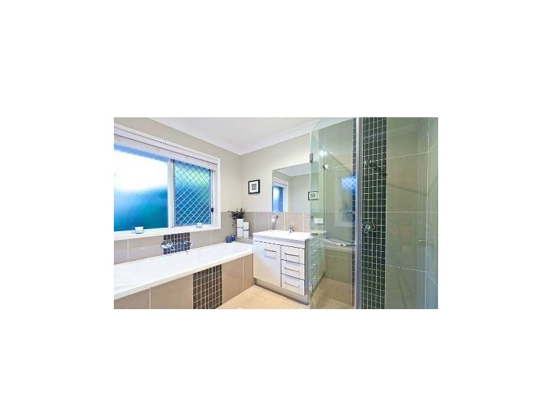 21 Seagull Street, Victoria Point QLD 4165