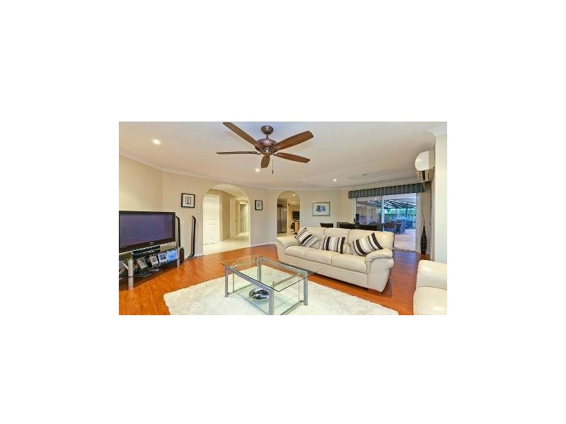 21 Seagull Street, Victoria Point QLD 4165