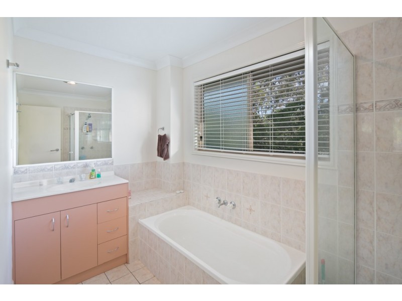 2/2 Denison Court, Capalaba QLD 4157