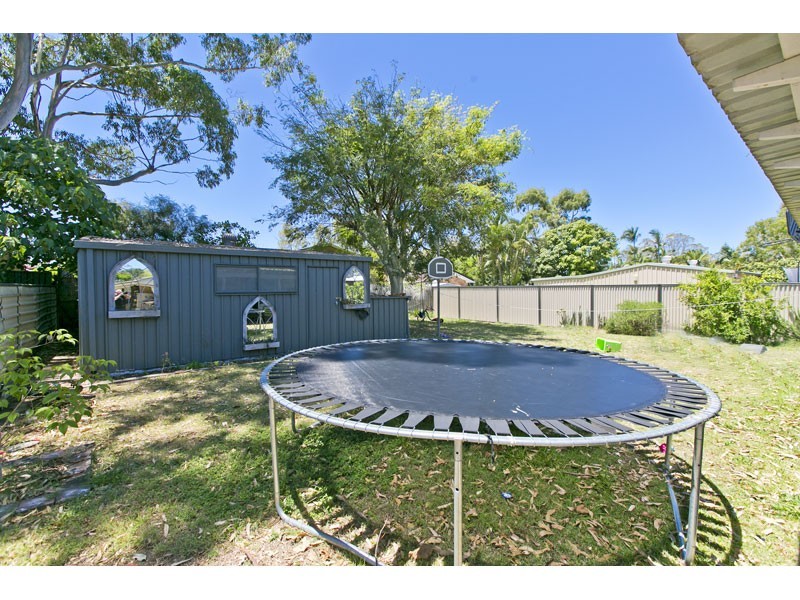 15 Sheena Street, Wellington Point QLD 4160