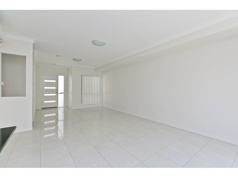 8/21-23 Island Street, Cleveland QLD 4163