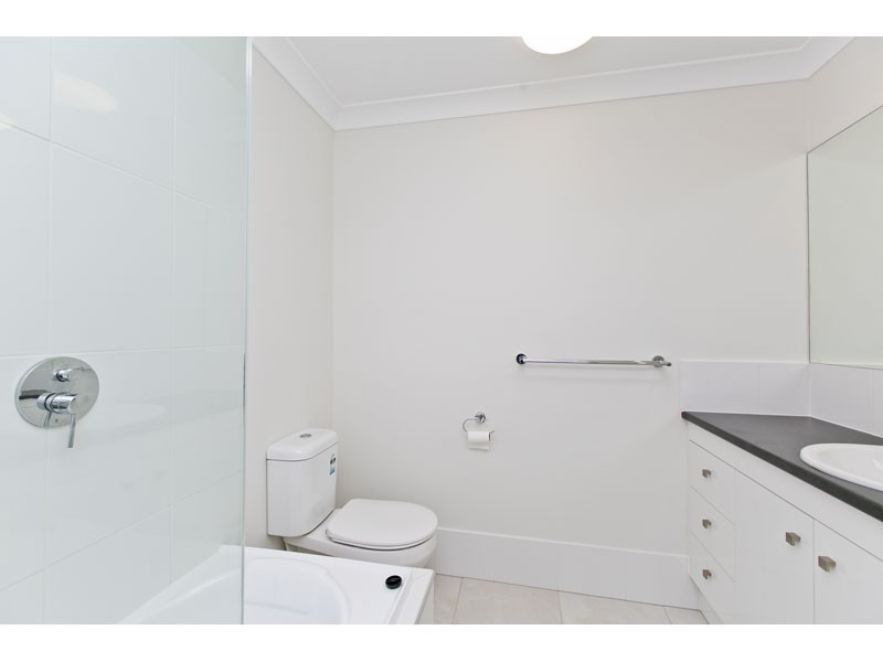 8/21-23 Island Street, Cleveland QLD 4163