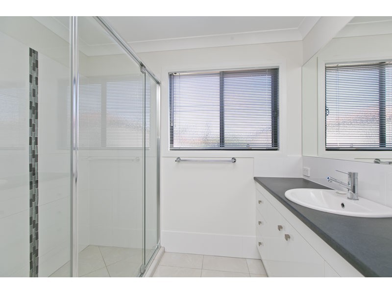 8/21-23 Island Street, Cleveland QLD 4163