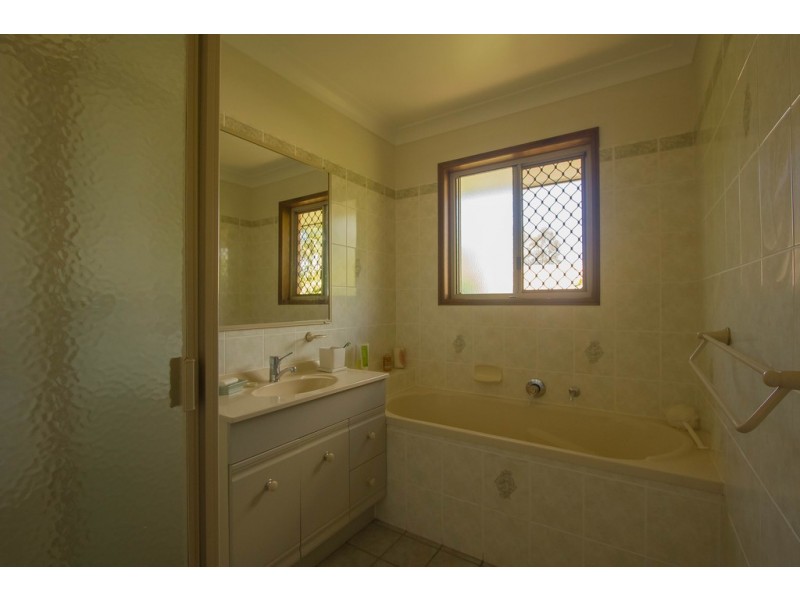 3 Pembury Court, Wellington Point QLD 4160