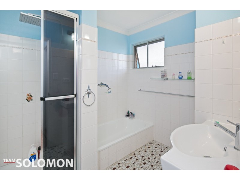 4/74 Henry Street, Greenslopes QLD 4120
