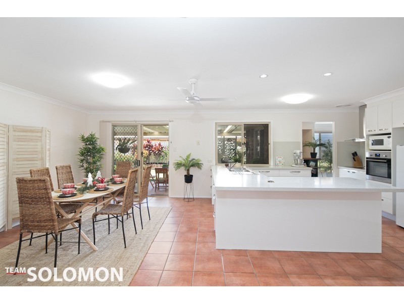 42 Seagull Street, Victoria Point QLD 4165