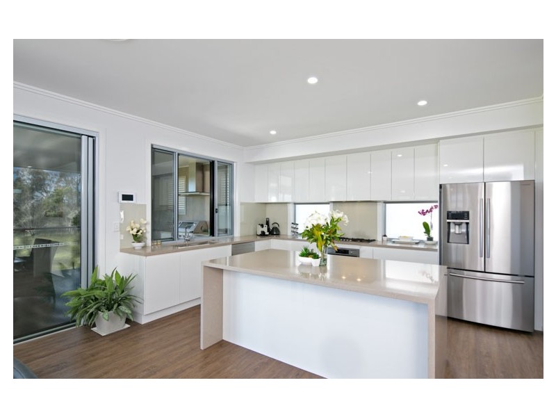 61 Waterville Drive, Thornlands QLD 4164