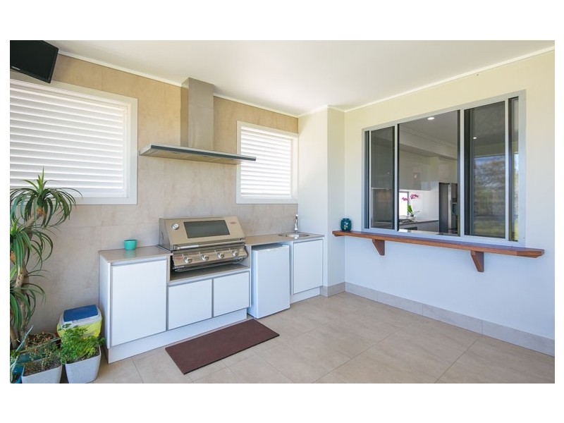 61 Waterville Drive, Thornlands QLD 4164