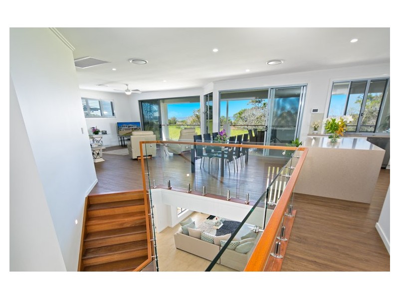 61 Waterville Drive, Thornlands QLD 4164