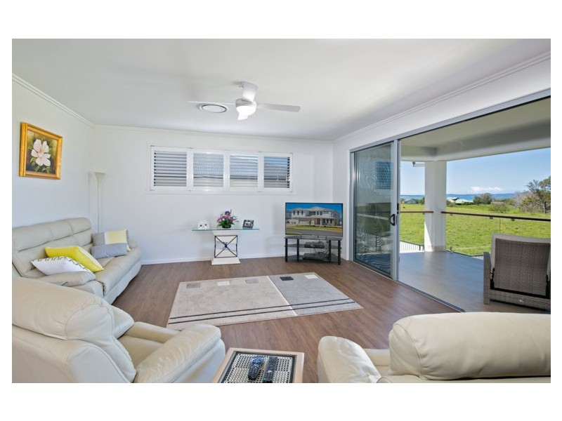 61 Waterville Drive, Thornlands QLD 4164