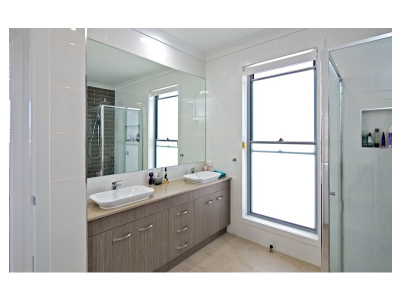 61 Waterville Drive, Thornlands QLD 4164