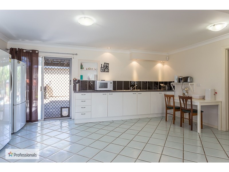 7 Makaha Drive, Birkdale QLD 4159