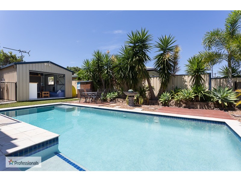 7 Makaha Drive, Birkdale QLD 4159