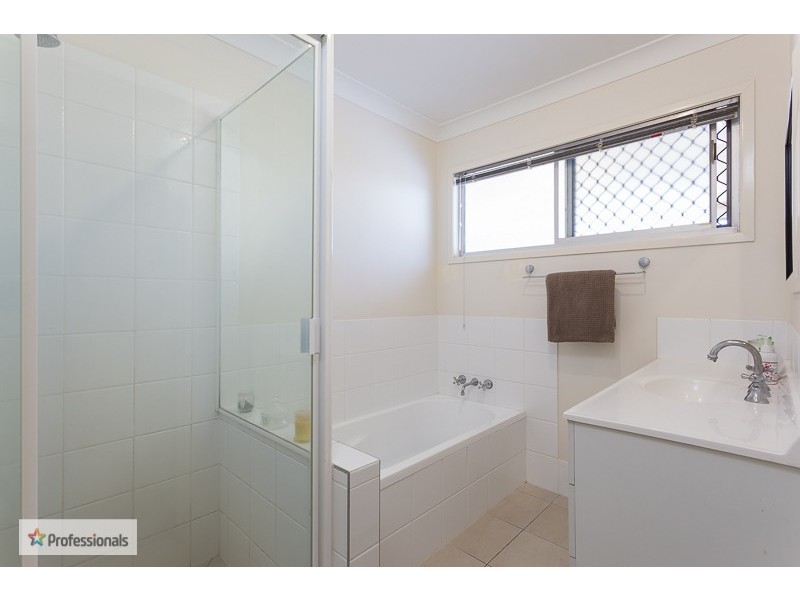 7 Makaha Drive, Birkdale QLD 4159