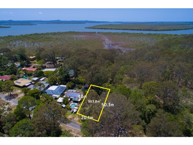 42 Vine Street, Redland Bay QLD 4165