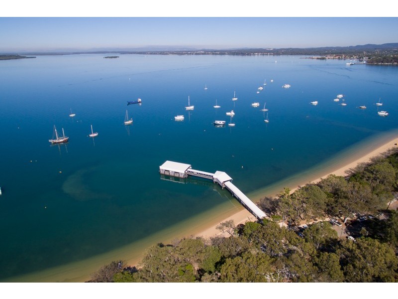 17 Carefree Street, Coochiemudlo Island QLD 4184