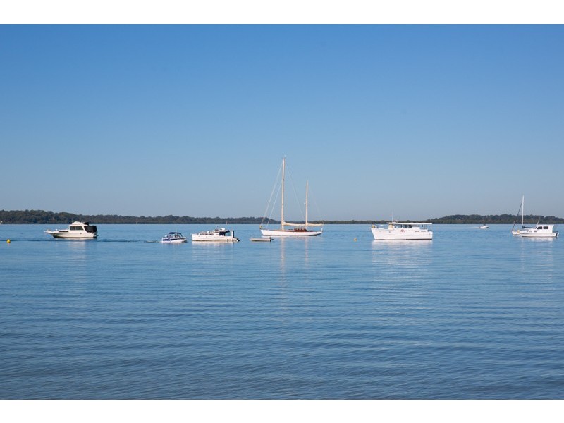 17 Carefree Street, Coochiemudlo Island QLD 4184